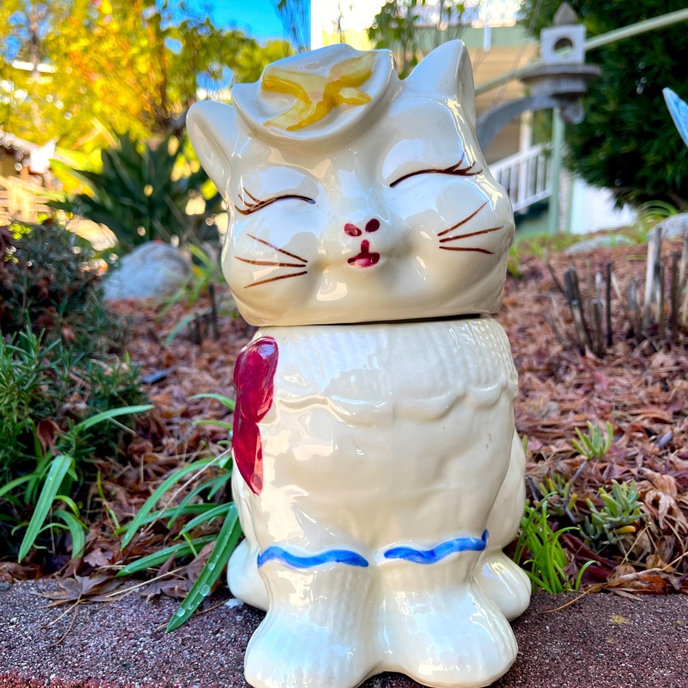 Vintage Cookie jar